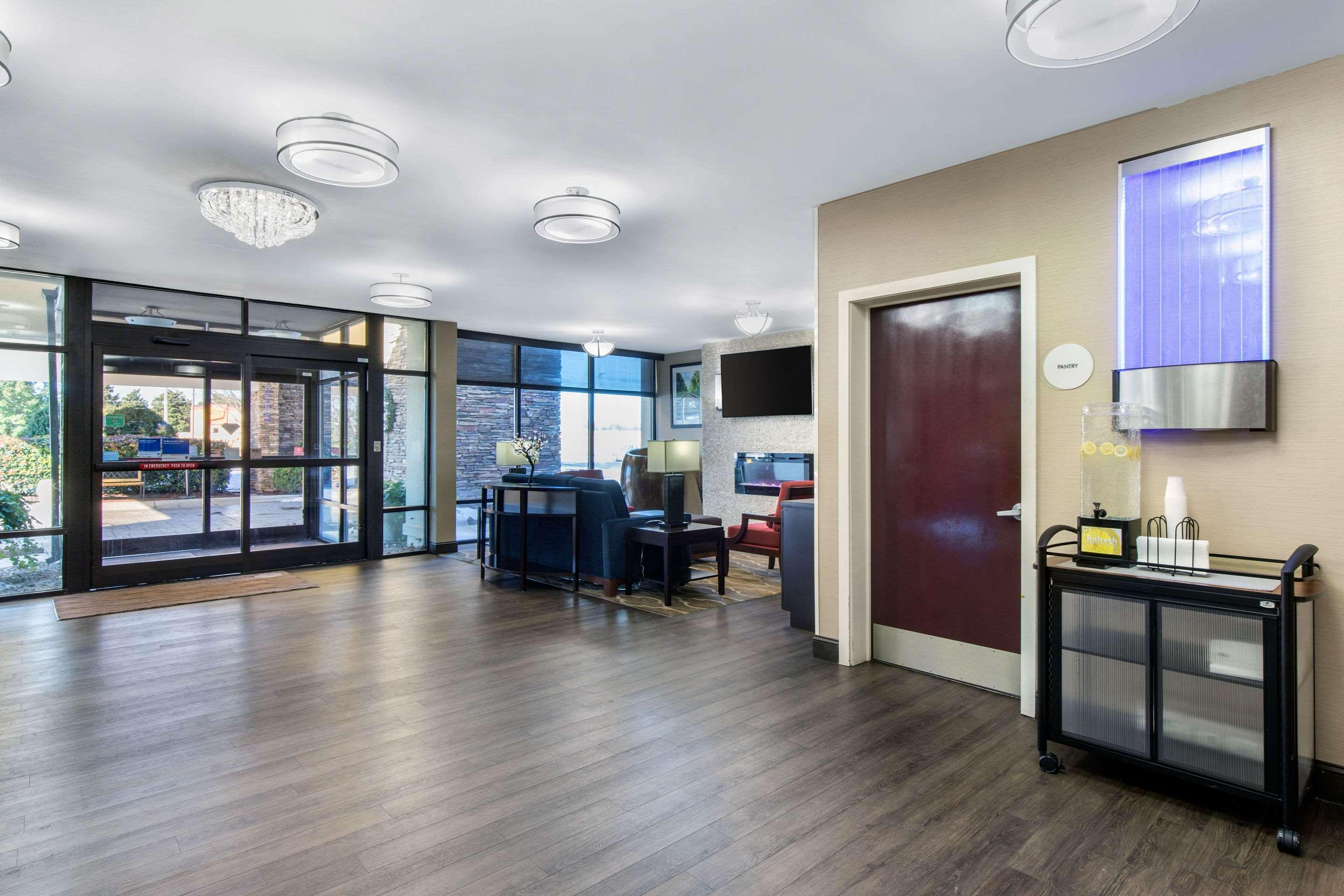 Comfort Inn Shelby Exteriör bild