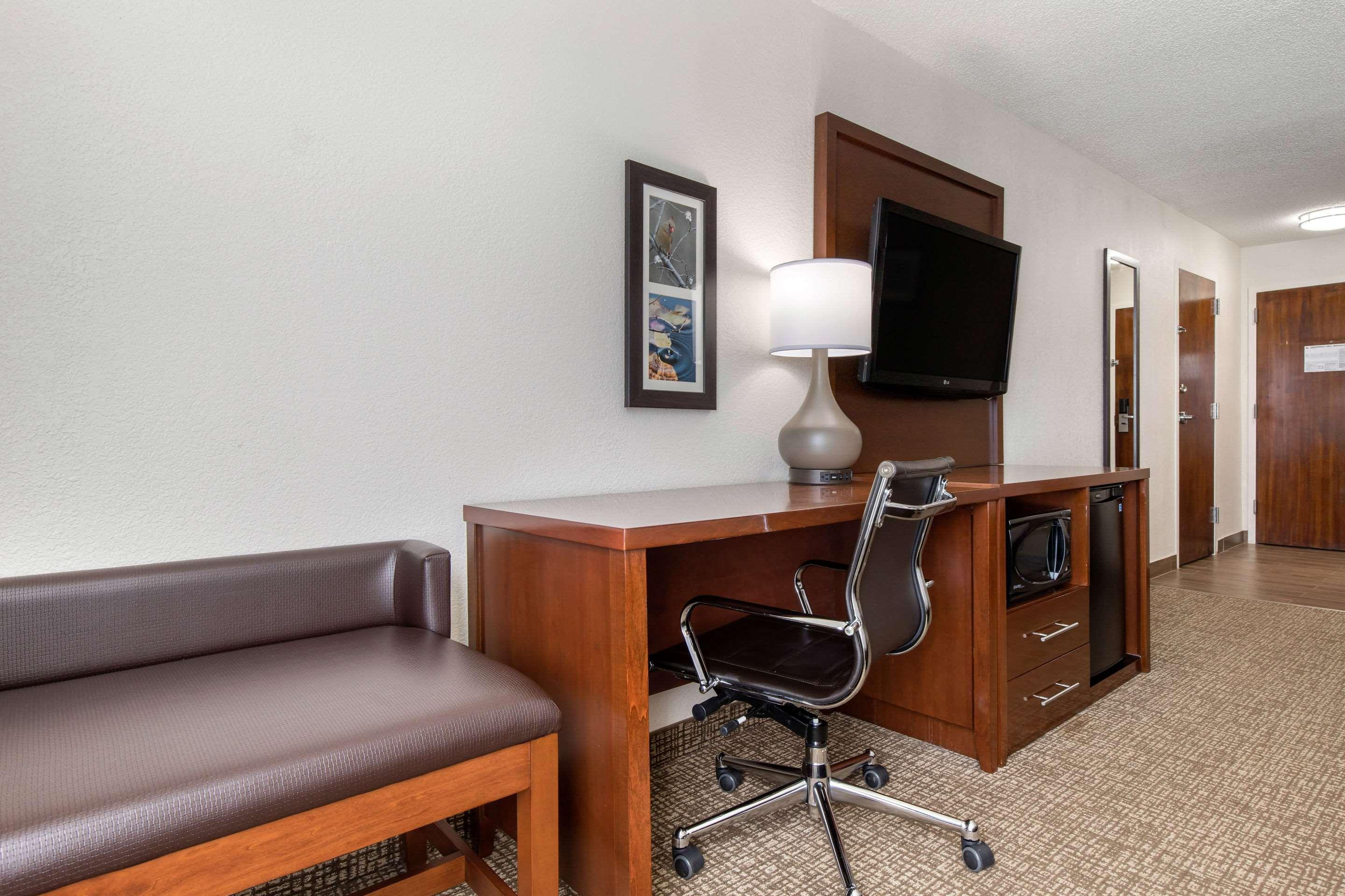 Comfort Inn Shelby Exteriör bild